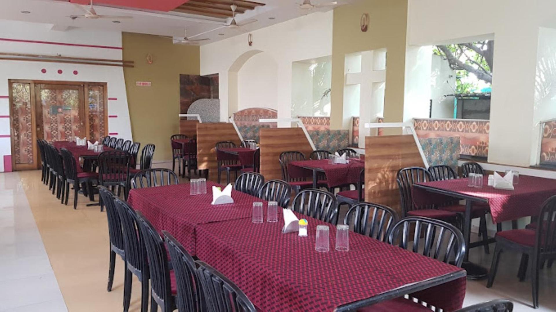 Hotel Rasraj , Dhule מראה חיצוני תמונה